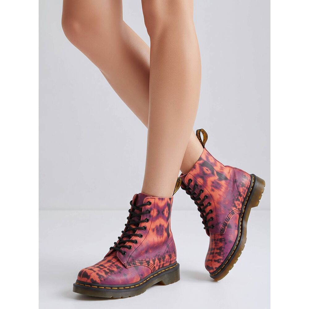 🩵NIB Dr. Martens Purple Pascal Summer Tie Dye 1460 Boots Size 8